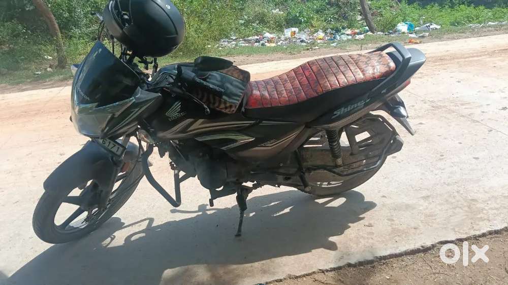 Showroom track vechile