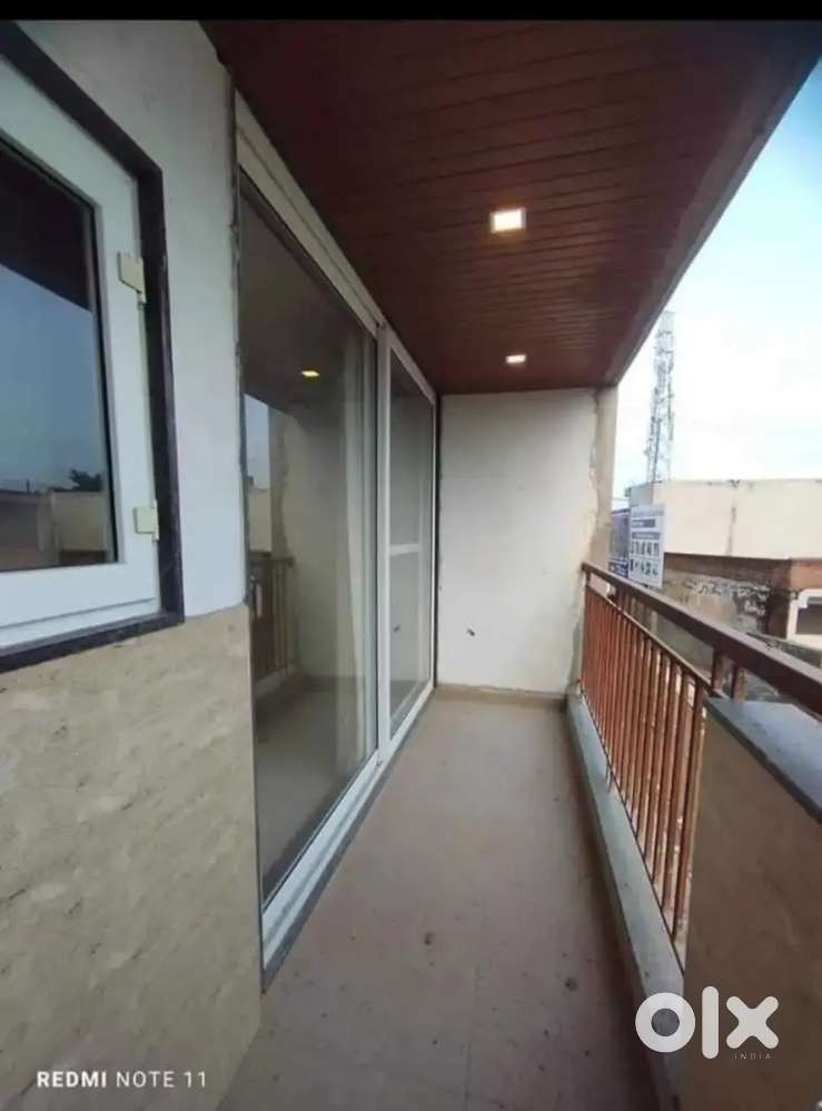 2 bhk फ्लैट रेंट मे देना है लोकेशन भाटागाओ संतोषी नगर के पास आएगा