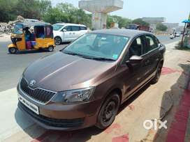 Skoda Rapid 1.6 Elegance TDI AT, 2016, Petrol