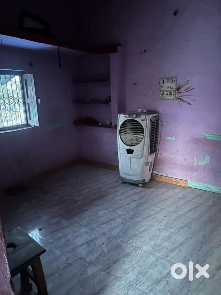 Pachpedinaka pachpedi naka over bridge ke pas main dhamtari road par