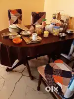 Used funiture sale from own flat . Sofa set, dinning set,