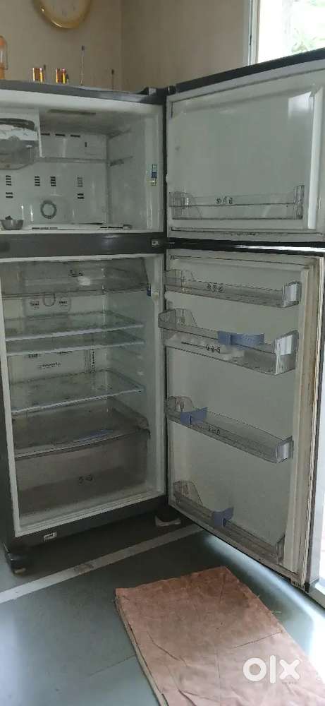 Frost Free 2 Door 410 ltr Refrigerator