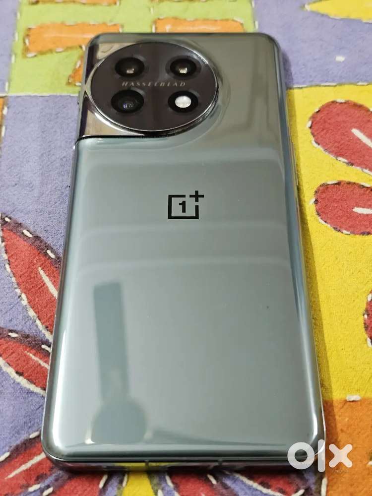 One plus 11 128gb 12gb with warranty