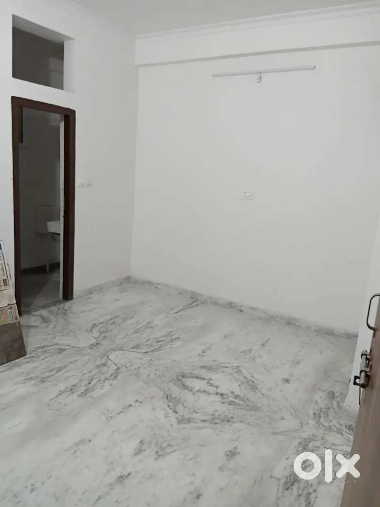Brand New Rooms for Bachelors Available for Rent in Naya Tola