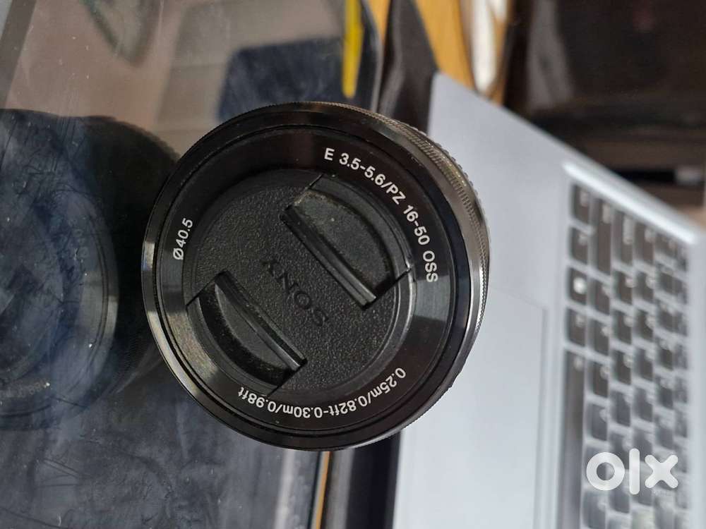 Sony 16-50mm f/3.5-5.6 OSS E-mount Lens – Excellent Condition!