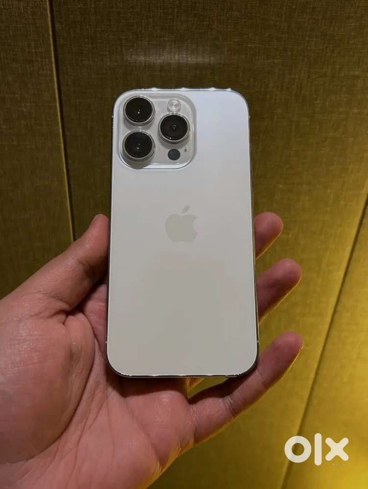 my 4 months old Iphone 14 pro iin gold colour Need urgent money