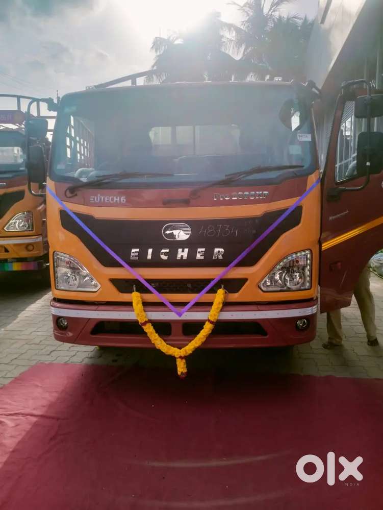 Heavy vehicle driver