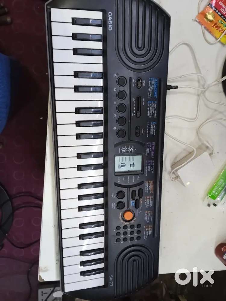 Piano casio SA-77