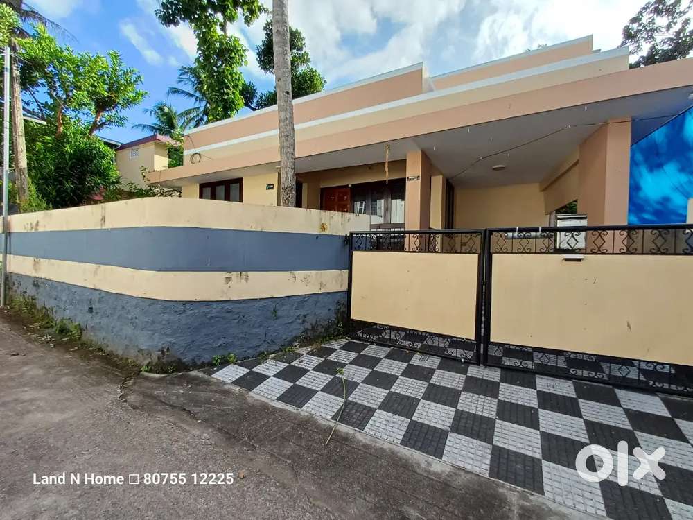 Small independent 3Bhk House..Preferred Small Car Parking Only..