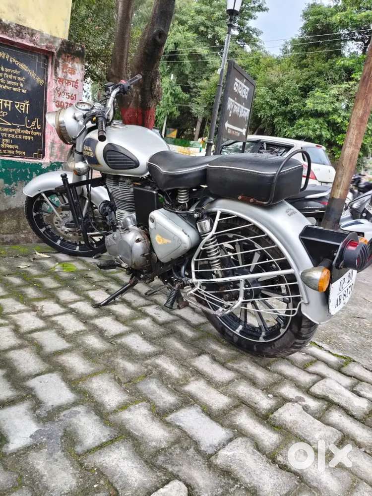 Royal Enfield classic 350 cc 2012 model first owner