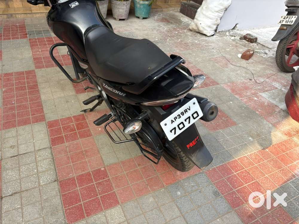 Full showroom track vehicle  single use