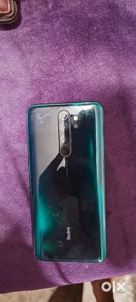 Redmi note 8 pro gamming mobile display m chhota sa kala dhabba hai