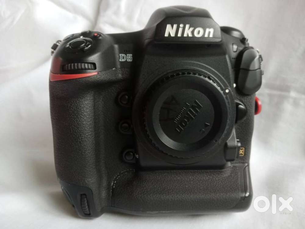 Nikon D5 dslr camera Body ONLY