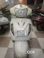 Access Suzuki 125 2015 model white pearl colour