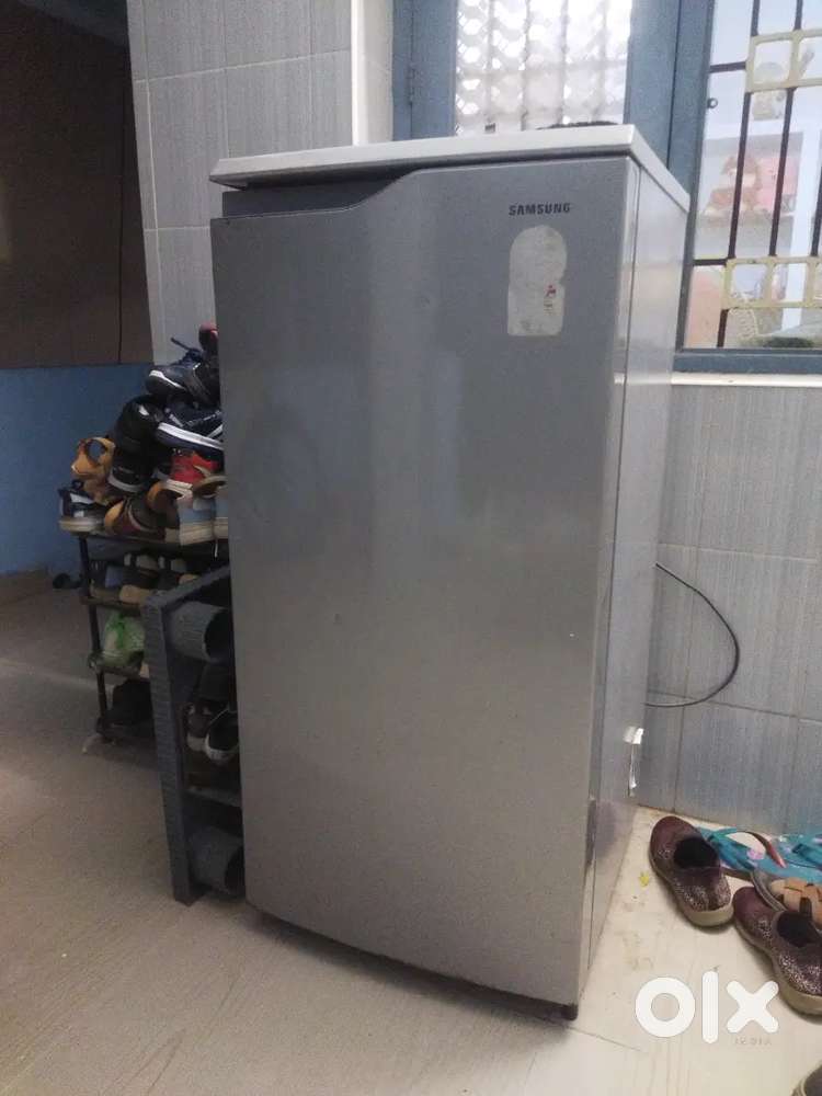 Samsung 190 litter single door fridge