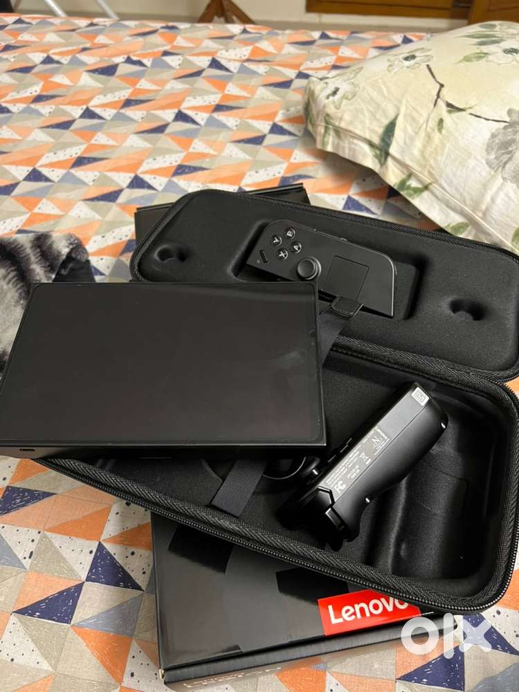 Lenovo Legion Go + Accessories