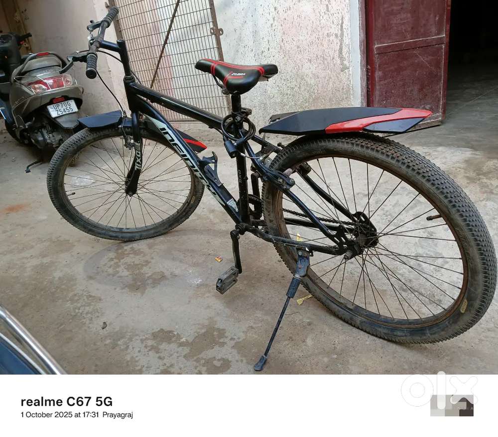 Almost New cycle  Smooth Ride  Best prize  Urgent sell
