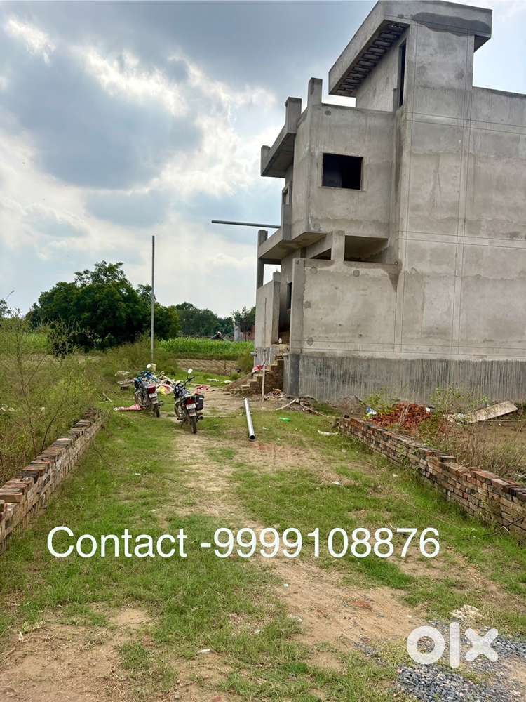 Plot available on easy emi .Size-50, 75, 100 etc starting at 12000/gaj