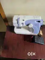 Usha Janome Dream Stitch Automatic Zig-Zag Electric Sewing Machine