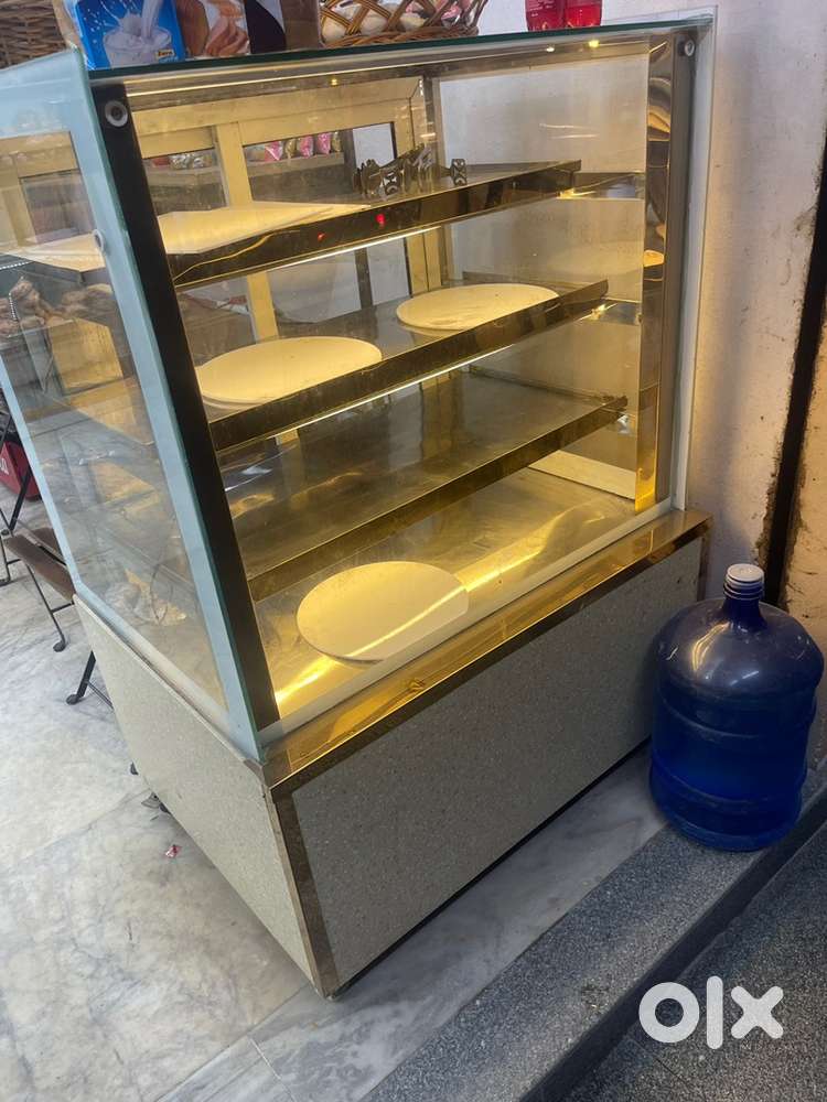Cake fridge for sale