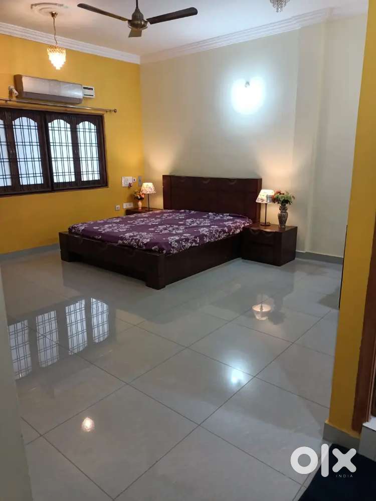 3BHK Shared Executive class Bachelors Fully Furnish Airconditioned