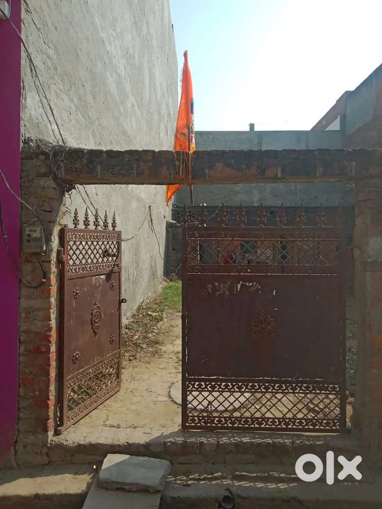 My mother plot for sell east  face good looking and long road  good ar