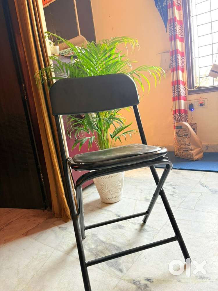 Foldable Iron chair