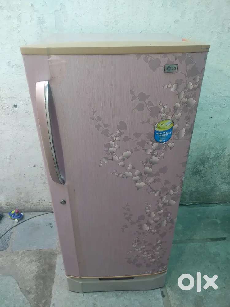LG company, fridge in good condition less used.