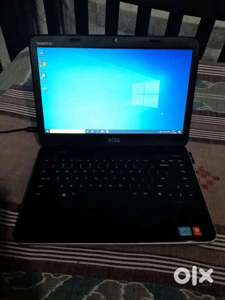 Dell Vostro 2420 with original charger, Wifi adapter and keyboard