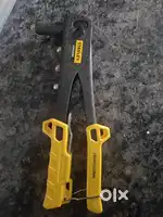 Stanley Rivet Tool with the 300 rivets