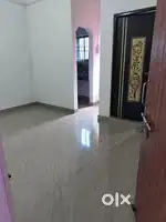 Single Room for Girls & Couple Only/Free WiFi