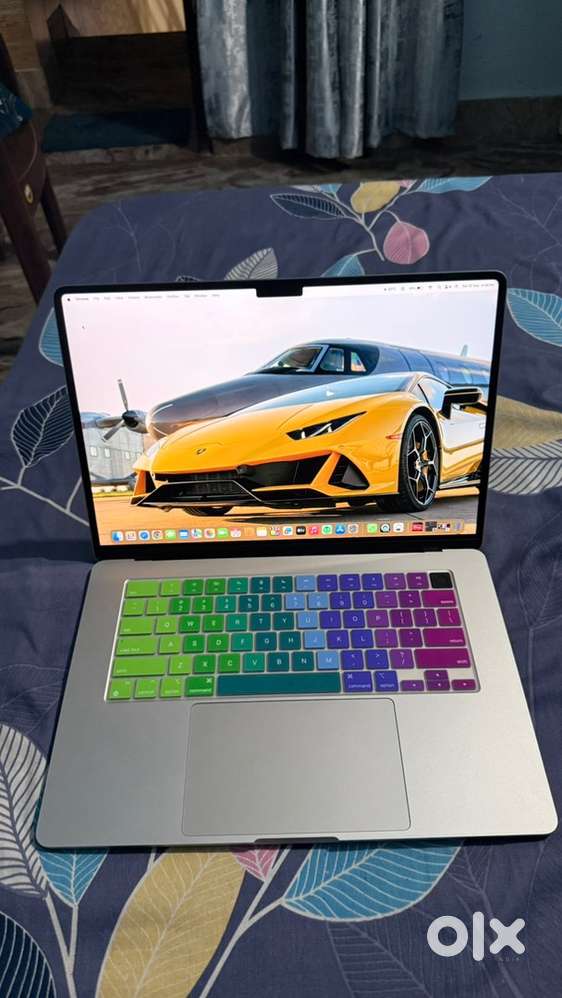 Macbook m3 air 15 inch starlight colour base variant 8GB 256Gb