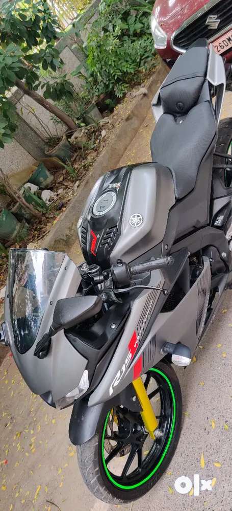 YAMAHA R15 2020 MODEL IS IN MINT CONDITION.