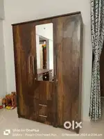 Wadrobes Beds Dressing table Almari kitchen cabinet