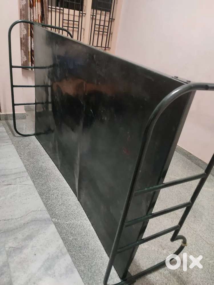 Steel cots