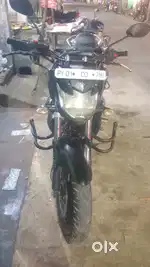 Yamaha fz ,bomber black ,