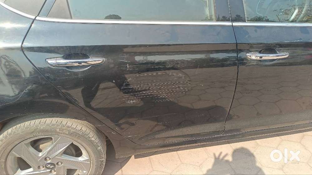 Driver urgent 4 wheeler light vehical