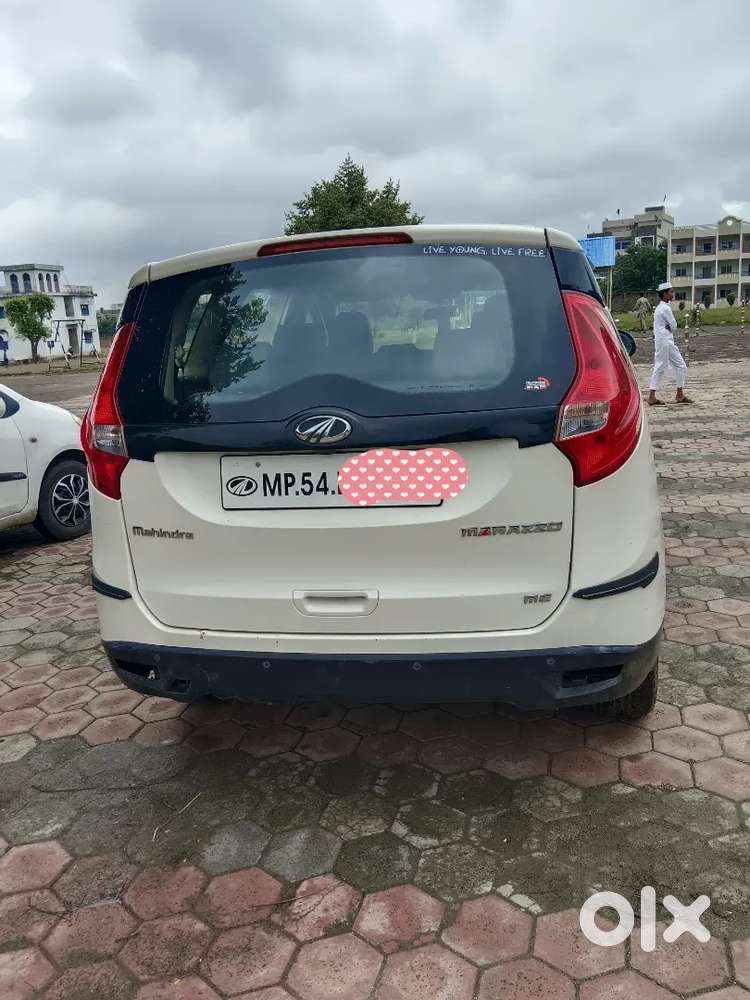 Mahindra marazzo first owner