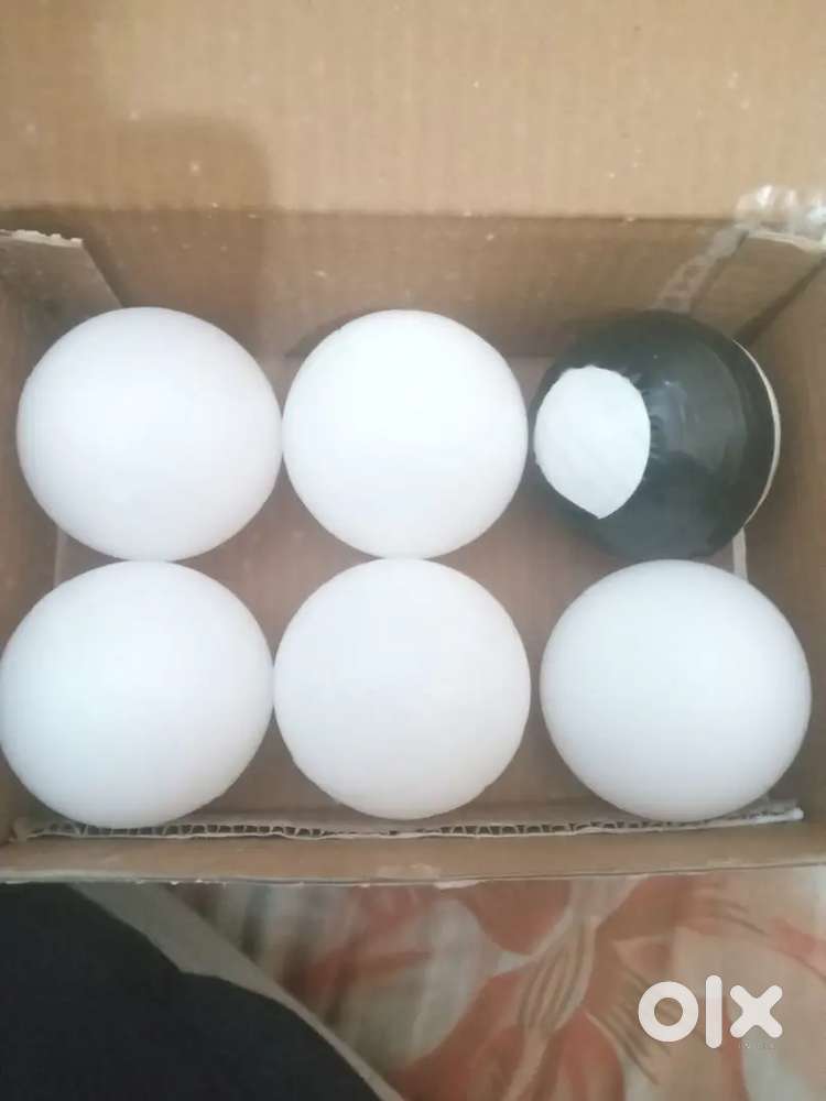 A box of Premium quality heavy plastic ball(6 pieces)