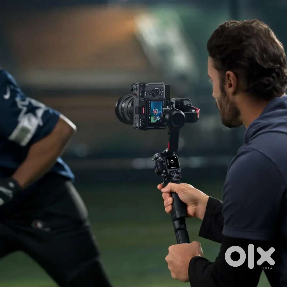 DJI RS4 CAMERA GIMBAL ON RENT
