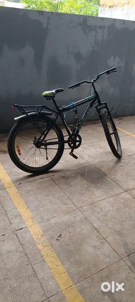 AVON CYCLE , BRAND NEW NO SCRATCHES PERFECT CONDITION