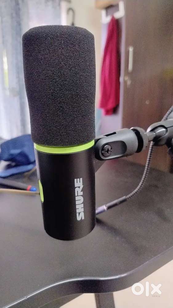 Shure MV6 Gaming Microphone, Dynamic USB PC Mic for Gaming & Streaming