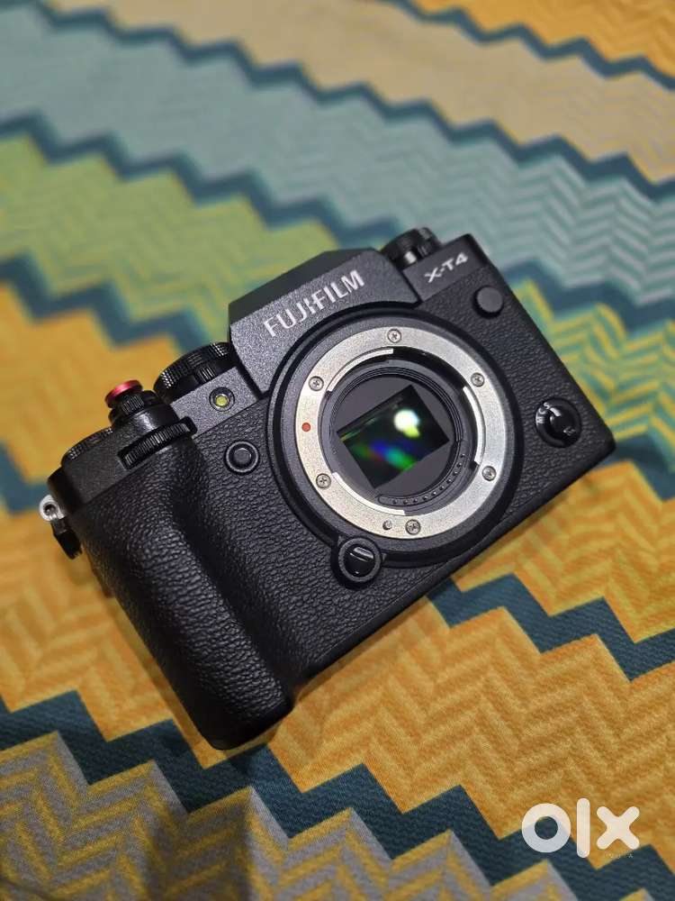 Fujifilm Xt4 with xf23mm f1.4 and xf 55-200 tele lens