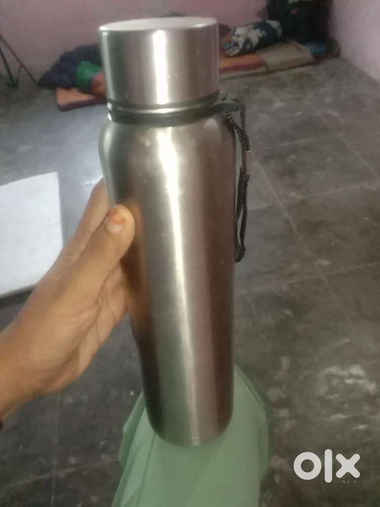 यह बोतल गर्मियों में पानी पीने के लिए बहुत अच्छा होता है