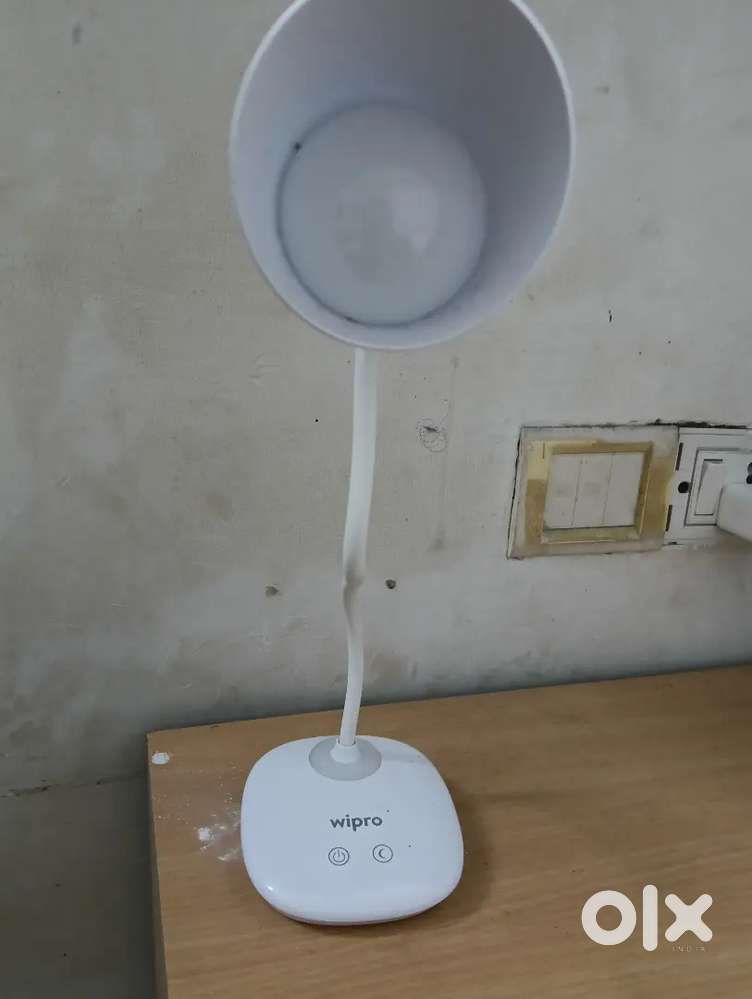 Wipro Aries 6W Rechargeable LED Table Lamp