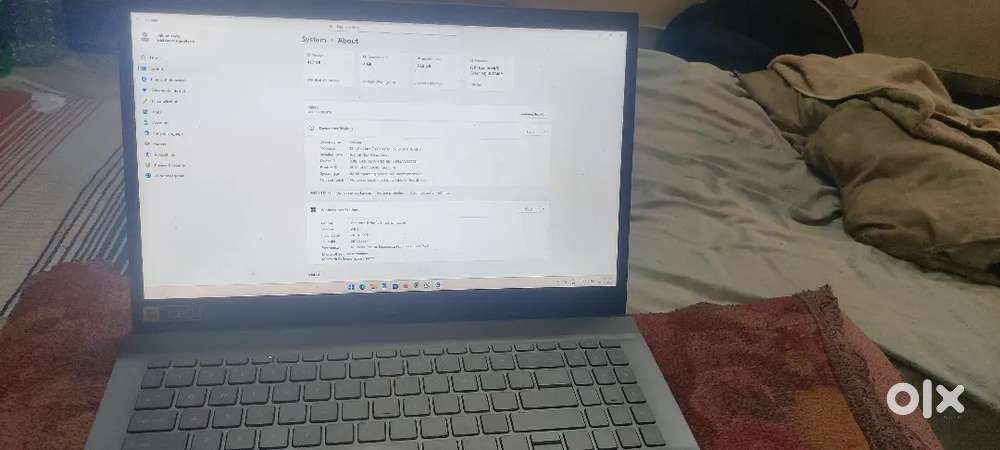 Laptop ( 1 year old)