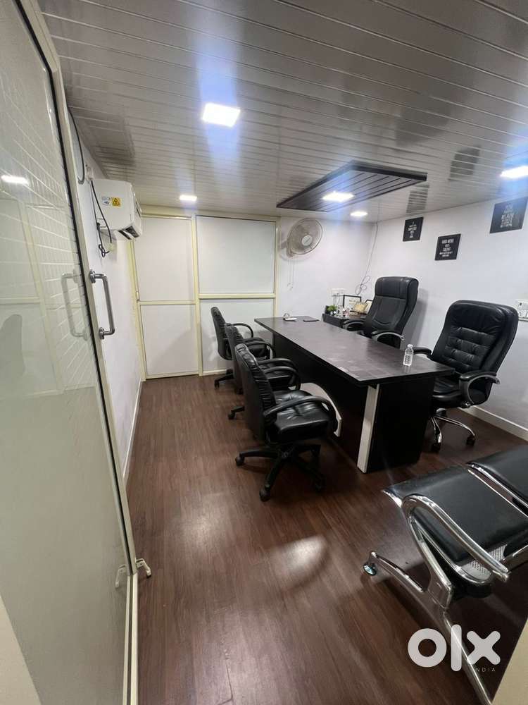 *Prime Commercial Space for Rent - Riddhi House*