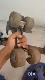 Skating shoes