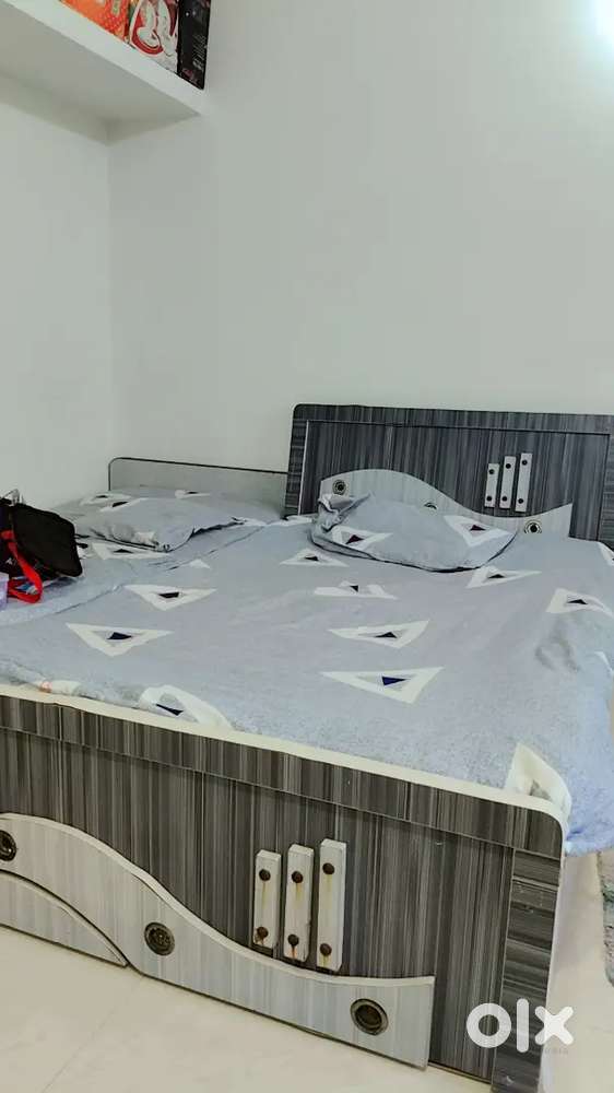 Pg avelable only for girls