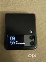Flip 3 black colour sparingly used